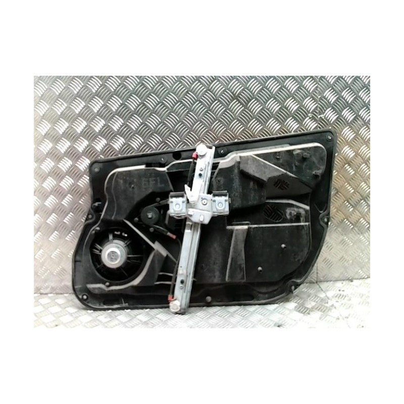 Leve vitre electrique avant gauche FORD FIESTA 6 PHASE 1 d’occasion