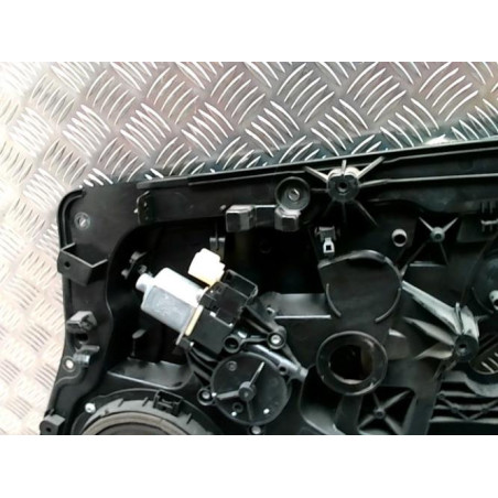 Leve vitre electrique avant droit FORD FIESTA 6 PHASE 1 d’occasion