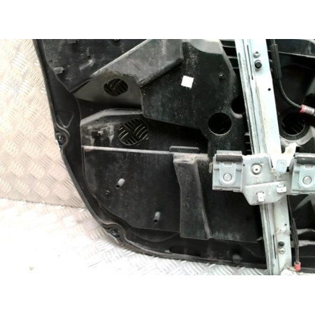 Leve vitre electrique avant droit FORD FIESTA 6 PHASE 1 d’occasion