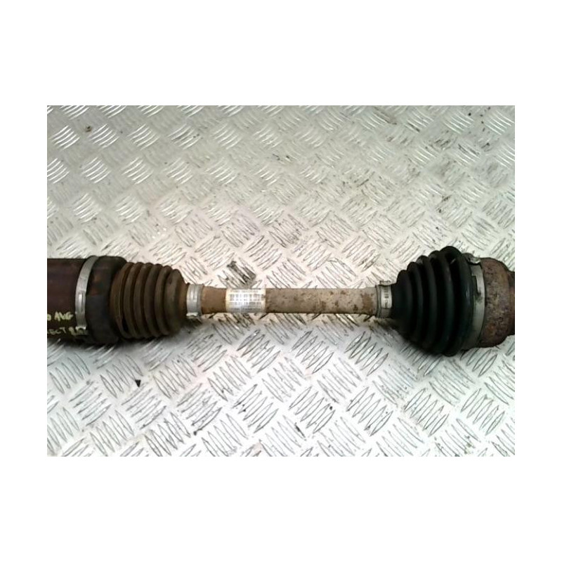Cardan gauche (transmission) FORD TRANSIT CONNECT 2 PHASE 1 d’occasion