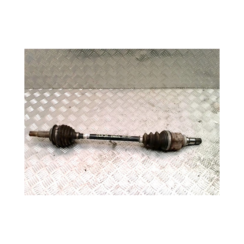 Cardan gauche (transmission) TOYOTA YARIS 2 PHASE 2 d’occasion