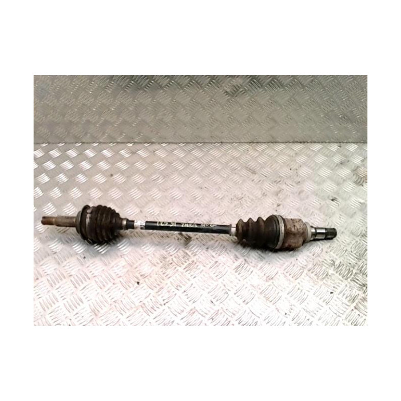 Cardan gauche (transmission) TOYOTA YARIS 2 PHASE 2 d’occasion