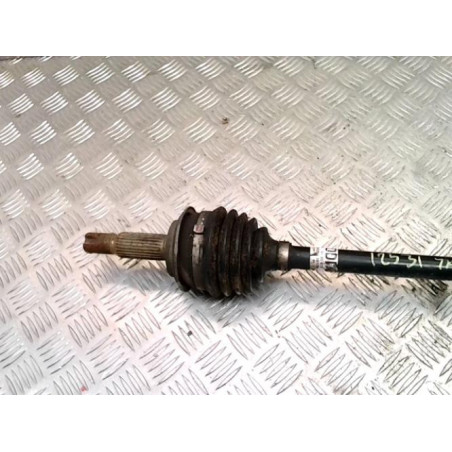 Cardan gauche (transmission) TOYOTA YARIS 2 PHASE 2 d’occasion