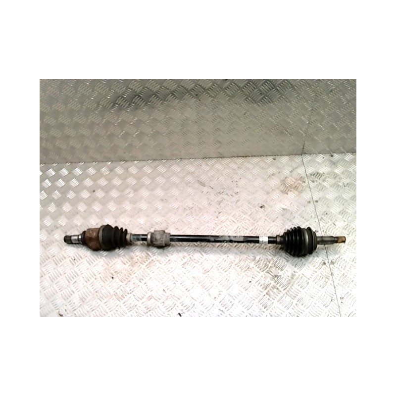 Cardan droit (transmission) TOYOTA YARIS 2 PHASE 2 d’occasion