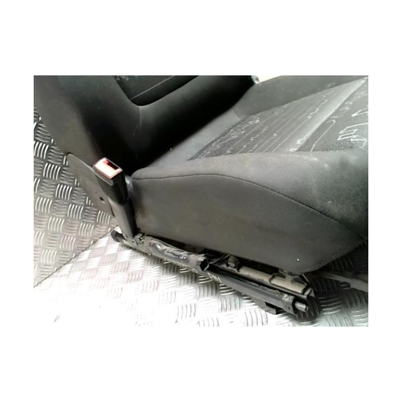 Siege avant gauche OPEL MERIVA B PHASE 1 d’occasion