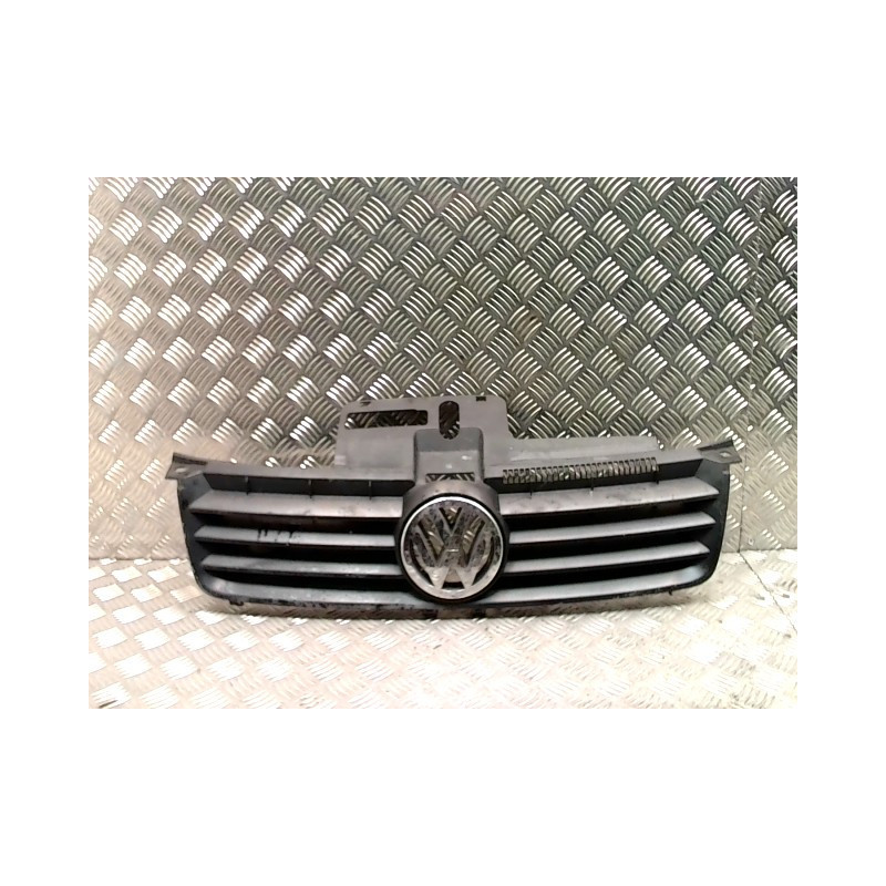 Calandre VOLKSWAGEN POLO 4 PHASE 1 d’occasion