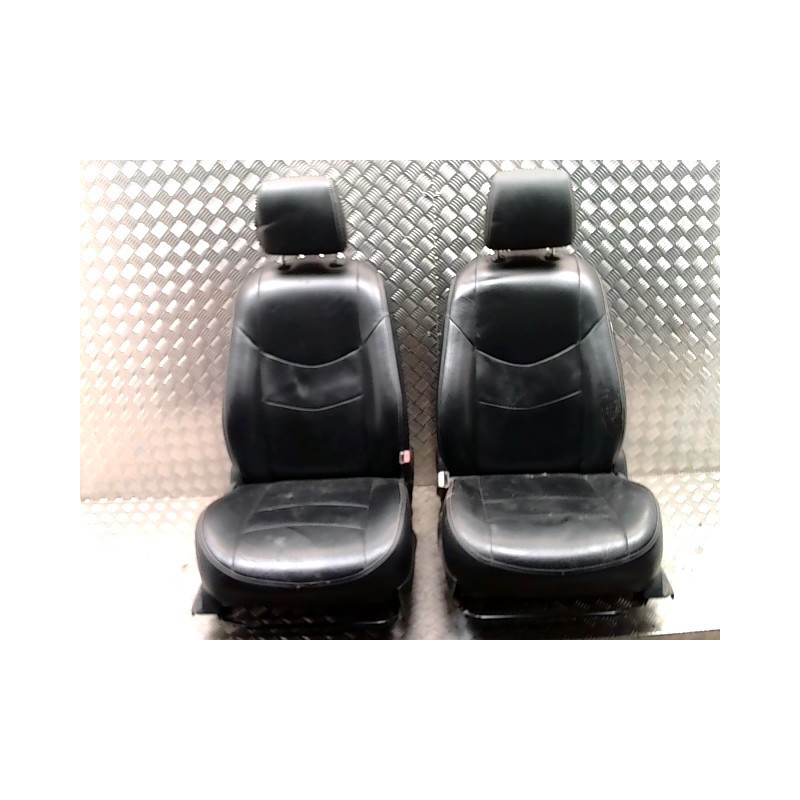 Interieur complet TOYOTA URBAN CRUISER d’occasion