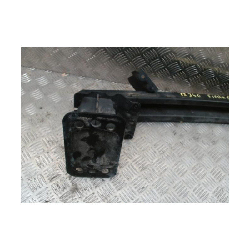 Renfort pare choc avant (traverse) FORD FIESTA 5 PHASE 1 d’occasion