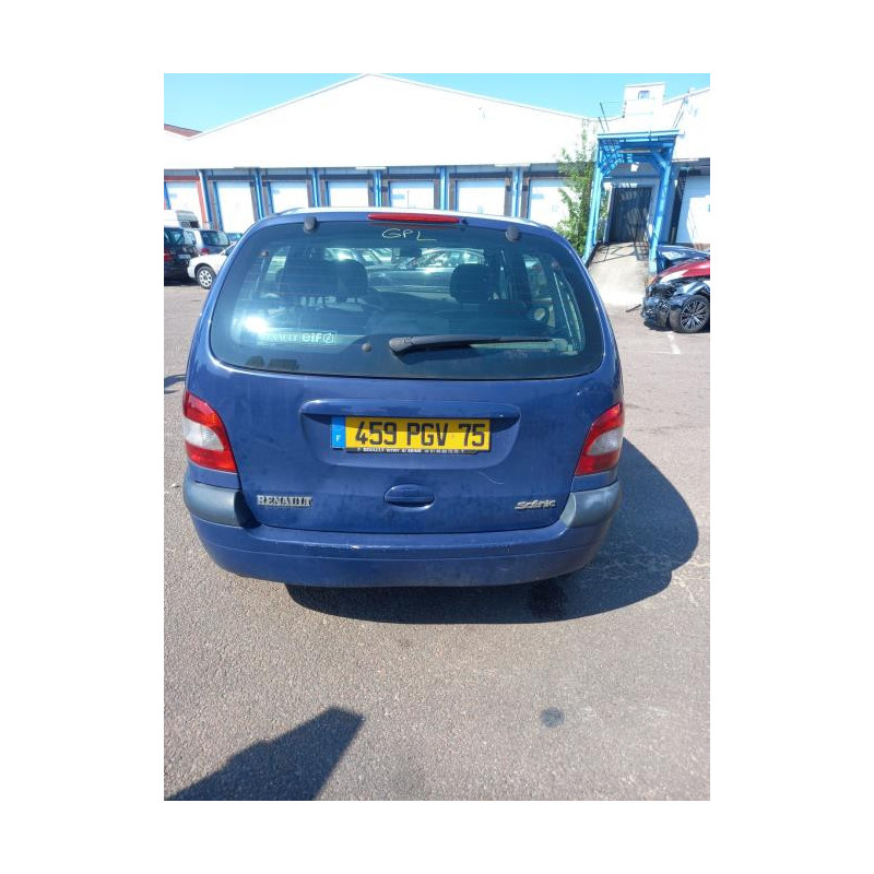 Pare choc avant RENAULT SCENIC 1 PHASE 2 d’occasion