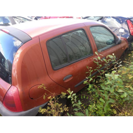 Crochet de remorquage RENAULT CLIO 2 PHASE 1 d’occasion