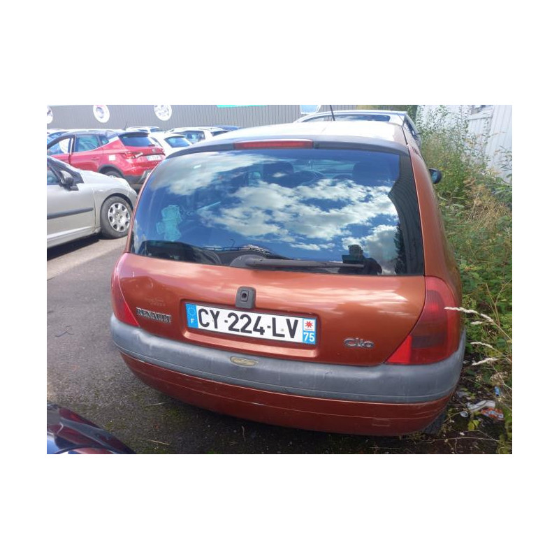 Crochet de remorquage RENAULT CLIO 2 PHASE 1 d’occasion