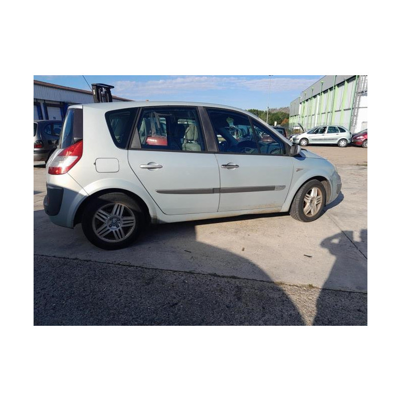 Crochet de remorquage RENAULT SCENIC 2 PHASE 1 d’occasion