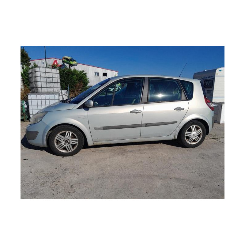 Crochet de remorquage RENAULT SCENIC 2 PHASE 1 d’occasion