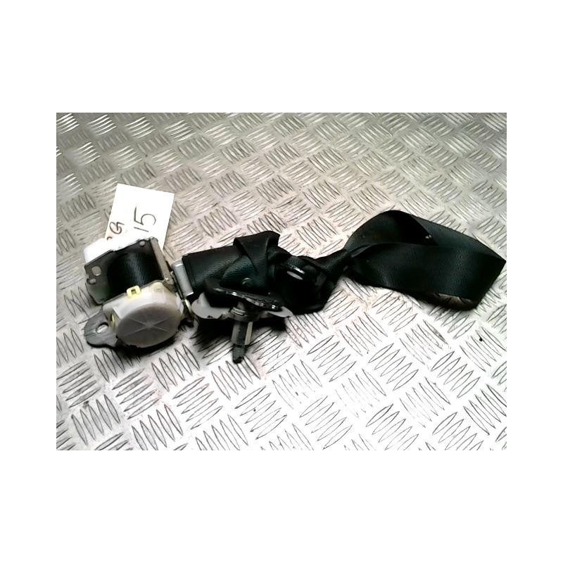 Ceinture arriere gauche TOYOTA RAV4 3 PHASE 3 d’occasion