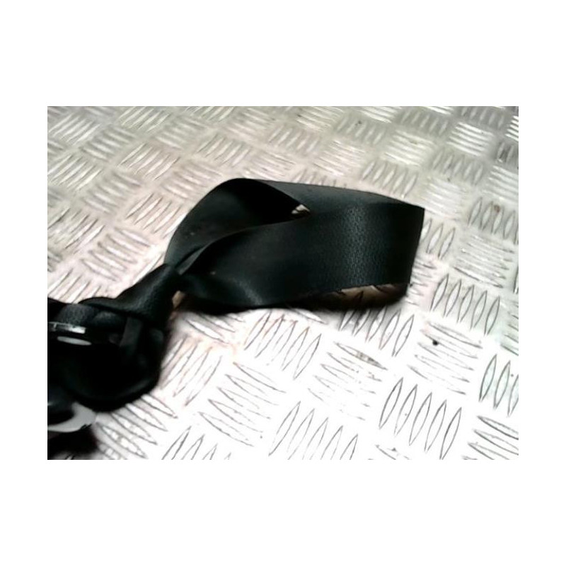 Ceinture arriere gauche TOYOTA RAV4 3 PHASE 3 d’occasion