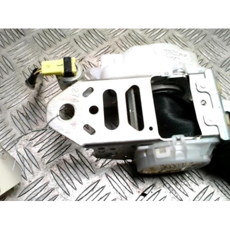 Ceinture avant droit TOYOTA RAV4 3 PHASE 3 d’occasion