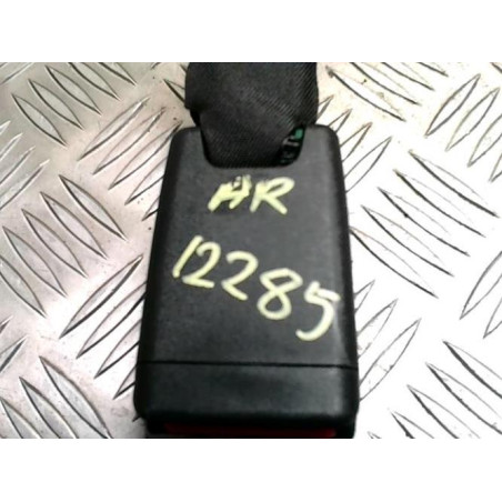 Attache ceinture arriere centrale CITROEN C1 2 d’occasion