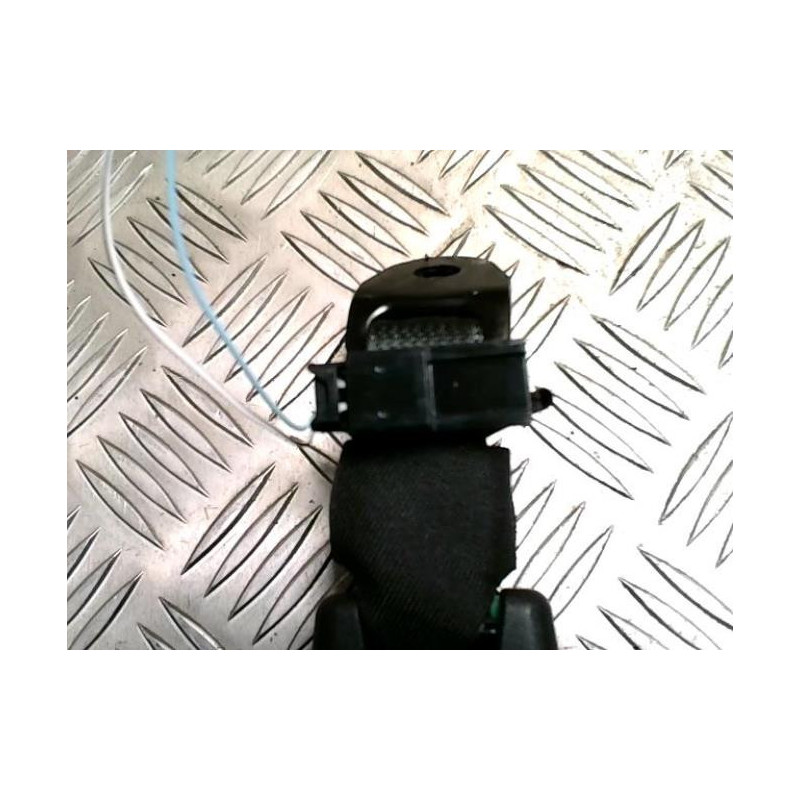 Attache ceinture arriere centrale CITROEN C1 2 d’occasion