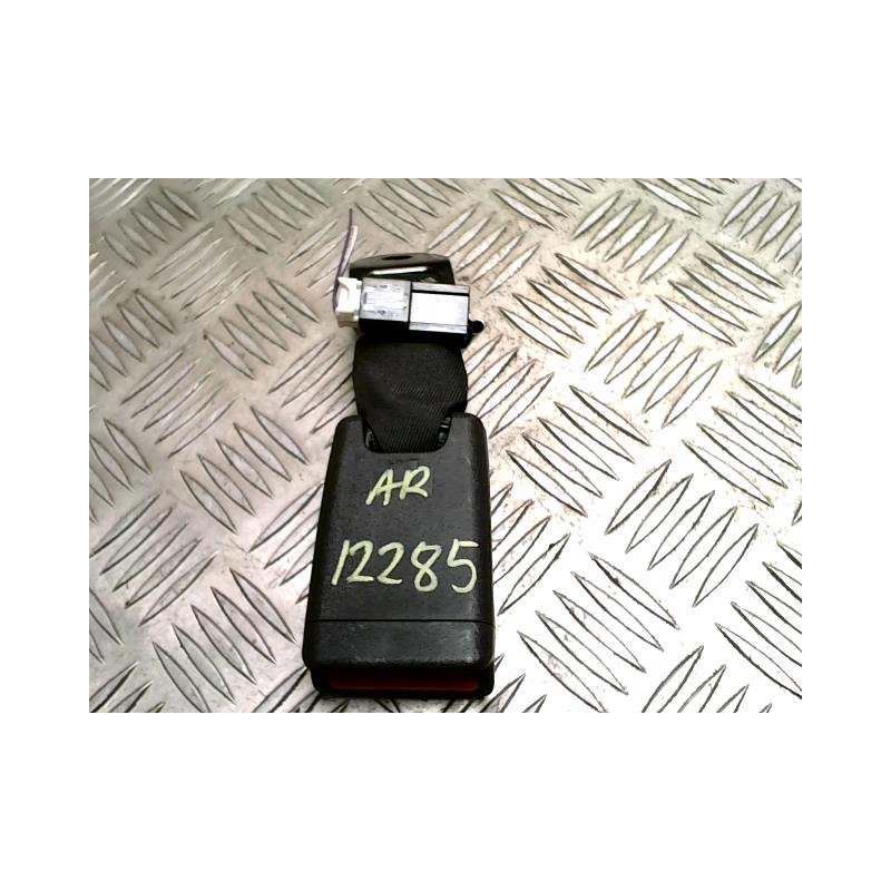 Attache ceinture arriere centrale CITROEN C1 2 d’occasion