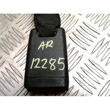 Attache ceinture arriere centrale CITROEN C1 2 d’occasion