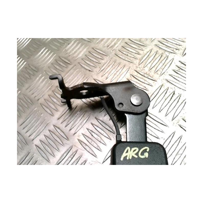 Attache ceinture arriere gauche RENAULT MEGANE 3 PHASE 1 COUPE d’occasion