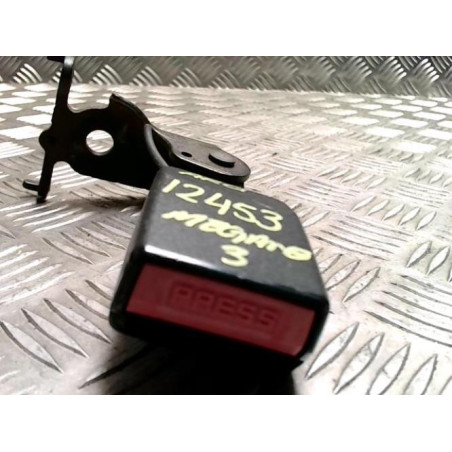 Attache ceinture arriere gauche RENAULT MEGANE 3 PHASE 1 COUPE d’occasion
