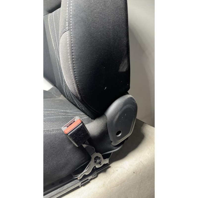 Siege avant droit PEUGEOT 208 1 PHASE 1 d’occasion