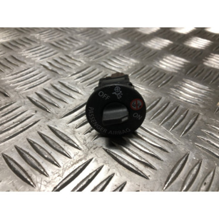 Bouton/Interrupteur RENAULT CLIO 4 PHASE 2 d’occasion