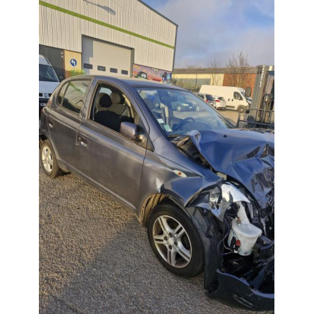 Feu arriere principal gauche (feux) TOYOTA YARIS 1 PHASE 2 d’occasion