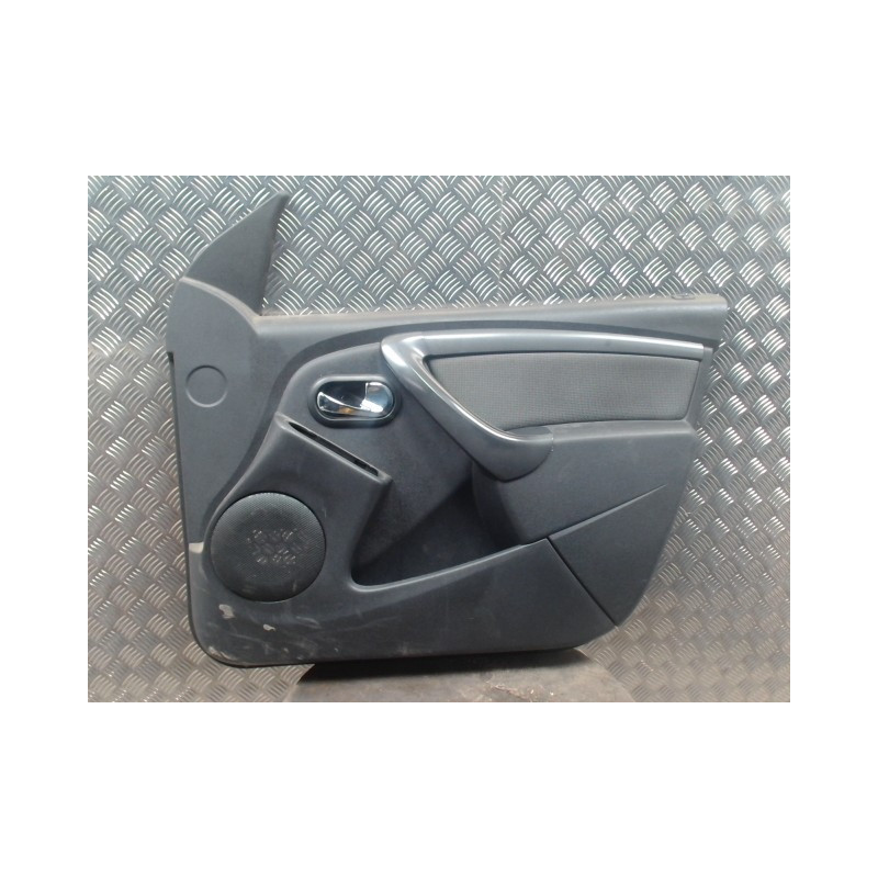 Panneau de porte avant droit DACIA DUSTER 1 PHASE 2 d’occasion