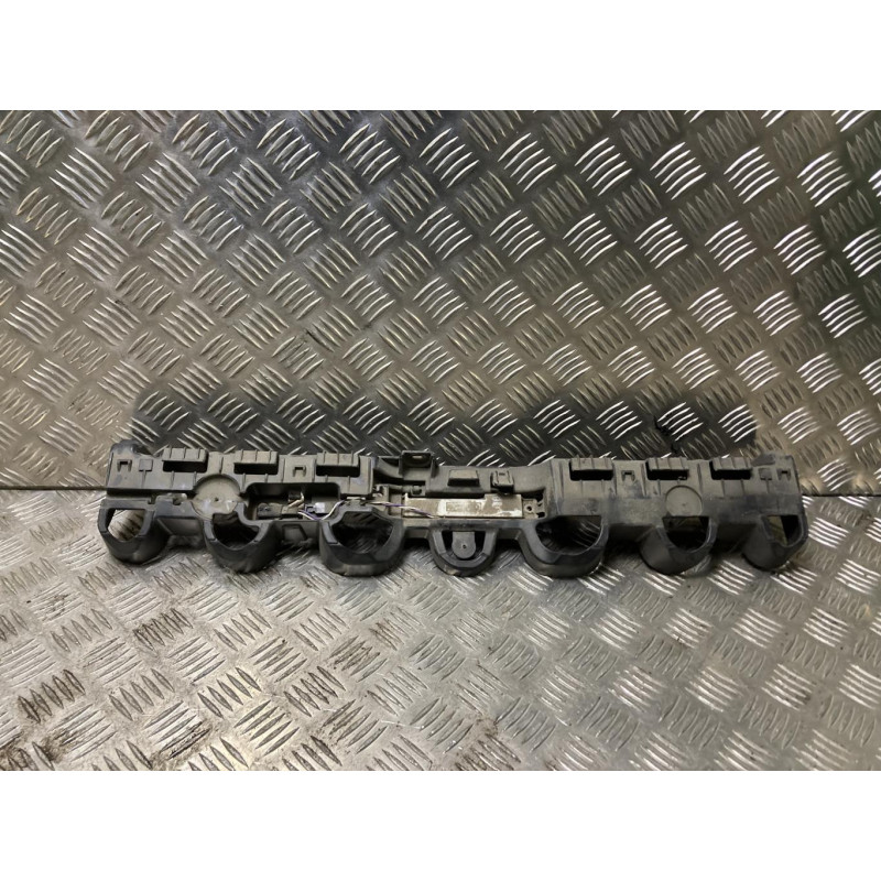 Support de pare chocs arriere RENAULT CLIO 4 PHASE 2 d’occasion