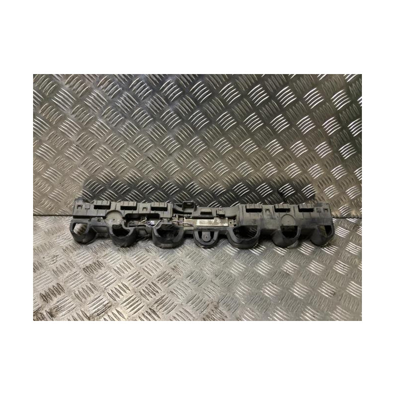 Support de pare chocs arriere RENAULT CLIO 4 PHASE 2 d’occasion