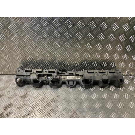 Support de pare chocs arriere RENAULT CLIO 4 PHASE 2 d’occasion