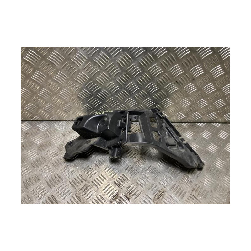 Support de pare chocs arriere RENAULT CLIO 4 PHASE 2 d’occasion