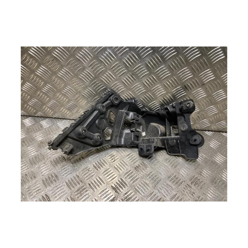 Support de pare chocs arriere RENAULT CLIO 4 PHASE 2 d’occasion