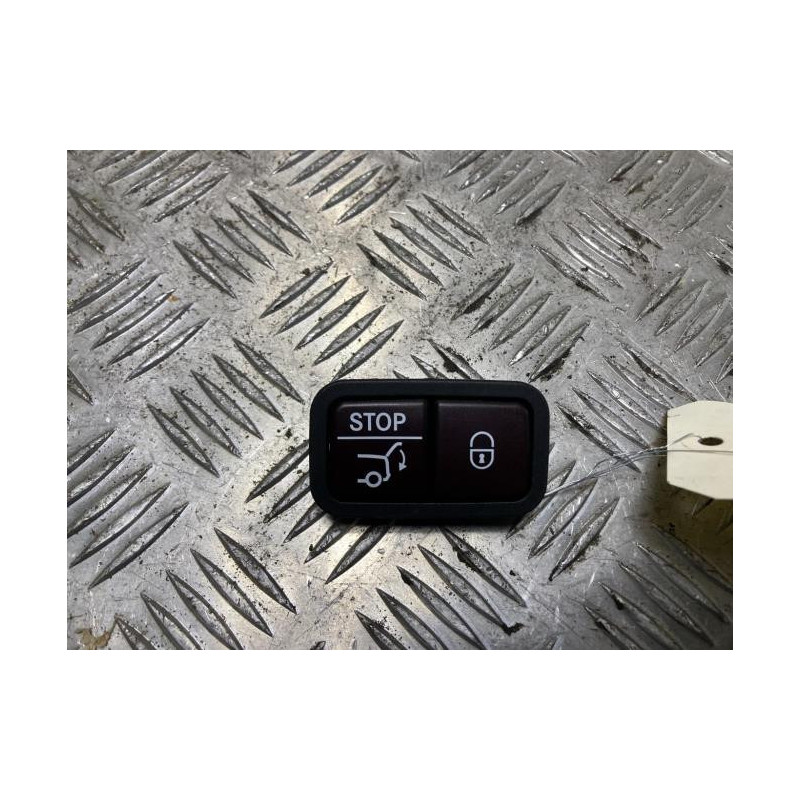 Bouton de coffre MERCEDES CLASSE GLB 247 d’occasion