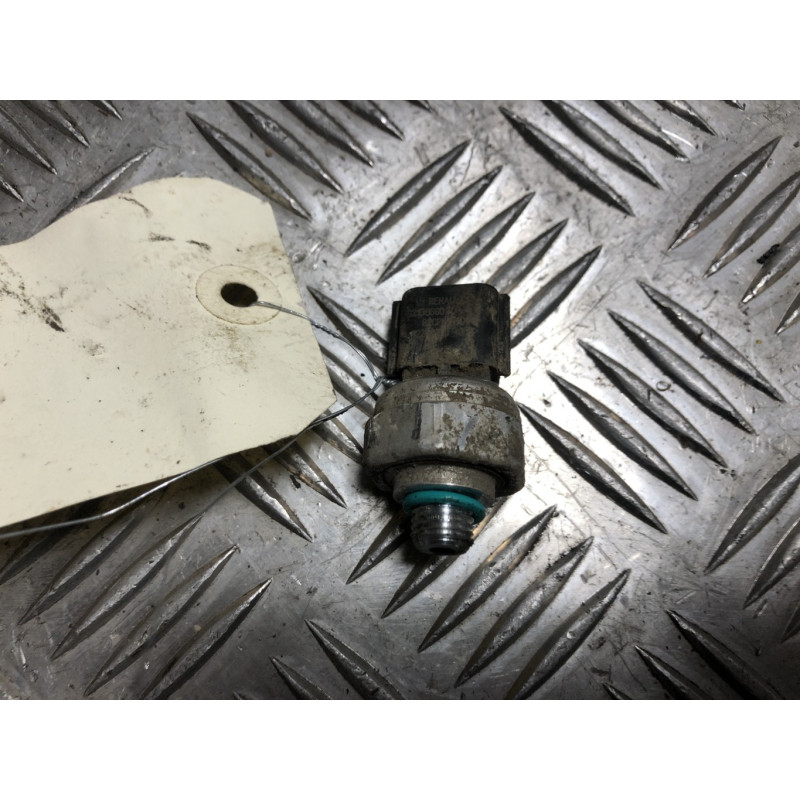 Pressostat de climatisation Renault CLIO 1.5 ENERGY DCI - 75 d’occasion