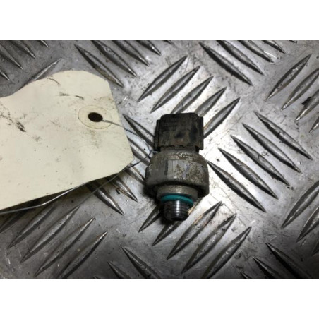 Pressostat de climatisation Renault CLIO 1.5 ENERGY DCI - 75 d’occasion