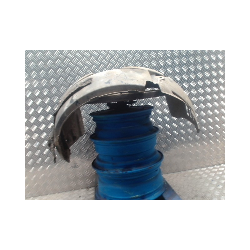 Pare boue avant droit FORD FIESTA 6 PHASE 1 d’occasion