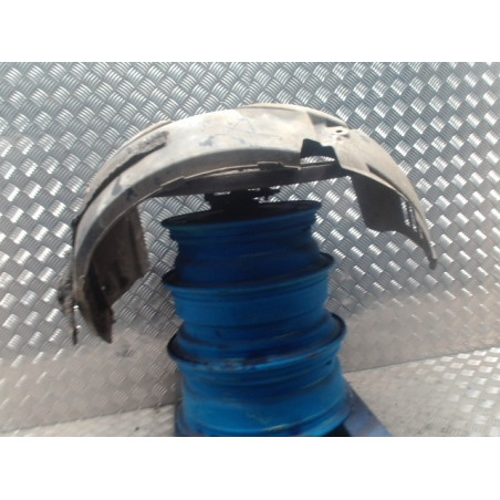 Pare boue avant droit FORD FIESTA 6 PHASE 1 d’occasion