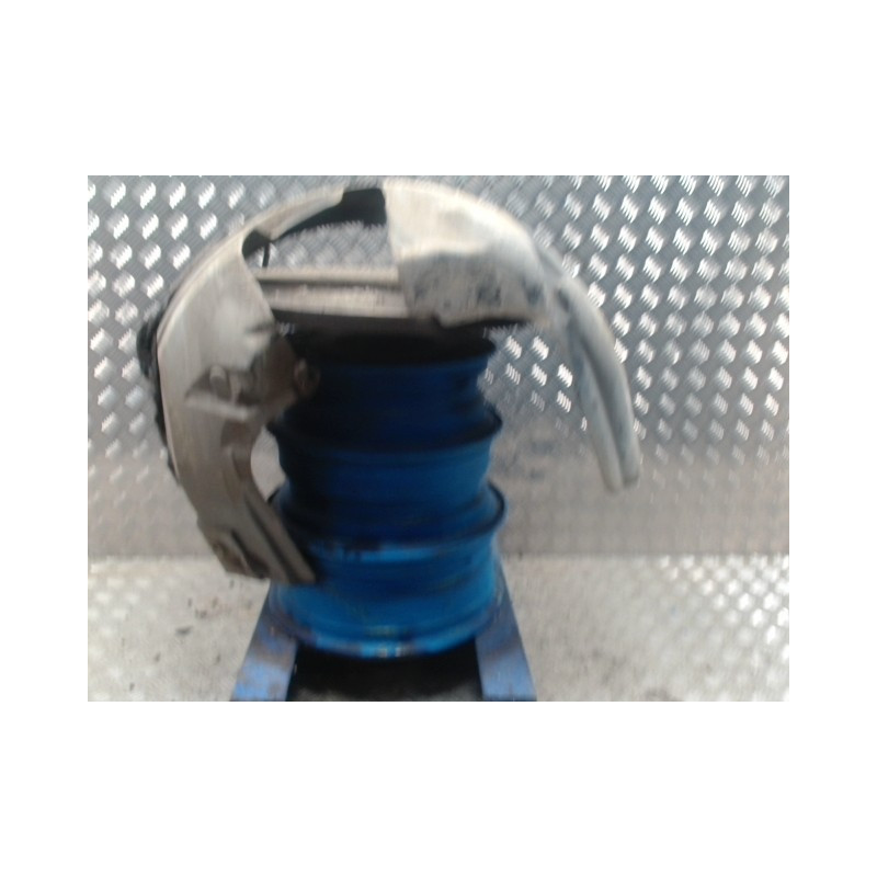 Pare boue avant gauche FORD FIESTA 6 PHASE 1 d’occasion