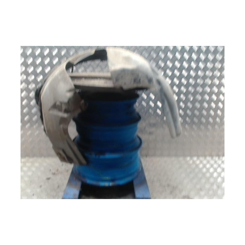 Pare boue avant gauche FORD FIESTA 6 PHASE 1 d’occasion