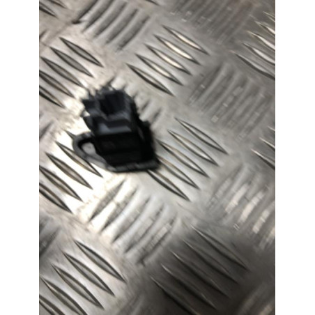 Bouton/Interrupteur RENAULT CLIO 4 PHASE 2 d’occasion