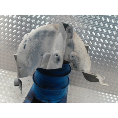 Pare boue arriere droit RENAULT CLIO 3 PHASE 1 d’occasion
