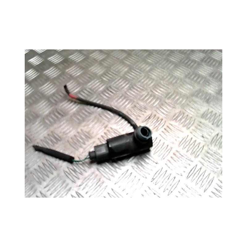 Pompe lave glace avant TOYOTA YARIS 2 PHASE 1 d’occasion