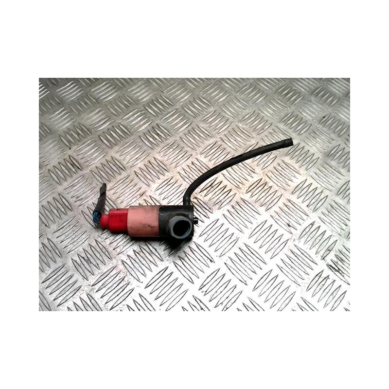 Pompe lave glace avant TOYOTA YARIS 2 PHASE 1 d’occasion