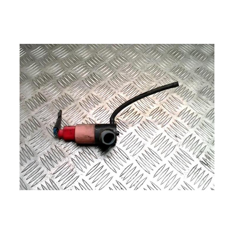 Pompe lave glace avant TOYOTA YARIS 2 PHASE 1 d’occasion