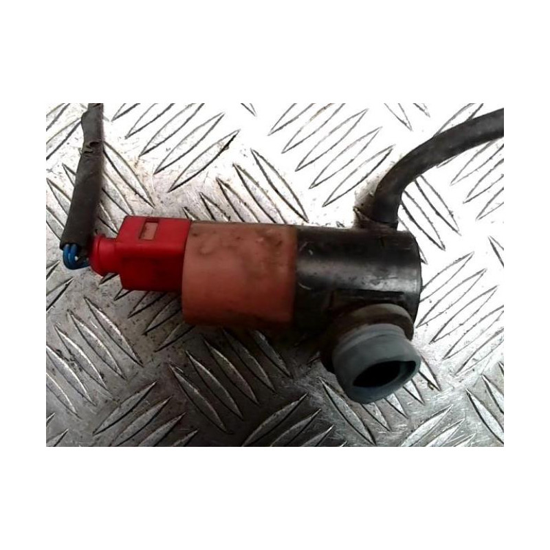 Pompe lave glace avant TOYOTA YARIS 2 PHASE 1 d’occasion