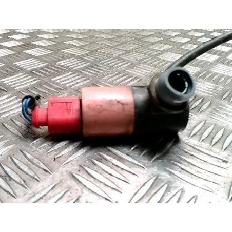 Pompe lave glace avant TOYOTA YARIS 2 PHASE 1 d’occasion