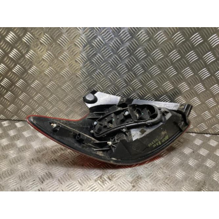 Feu arriere principal droit (feux) FORD KA 2 PHASE 2 d’occasion
